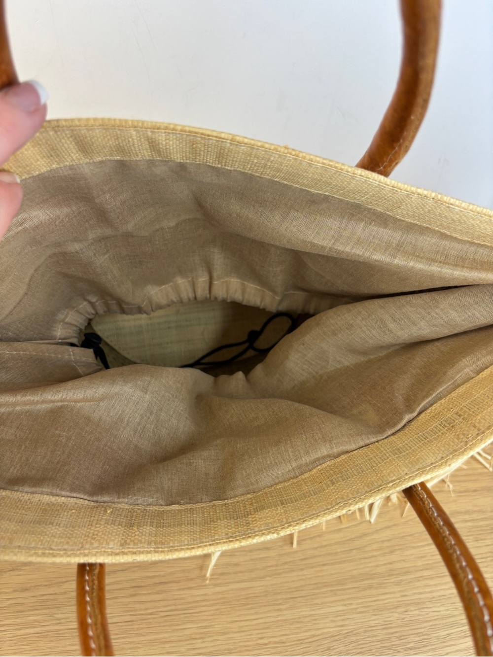 Large Straw Fringe Tote Bag with Leather Handles - Natural NWT - Picture 3 of 9